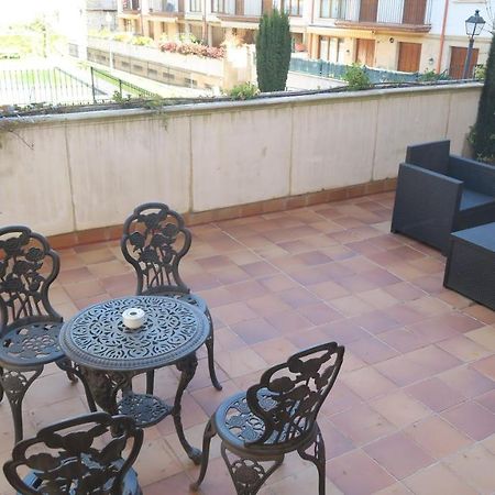 Apartamentos Palacio Azcarate Travesia Calvario Ezcaray Luaran gambar