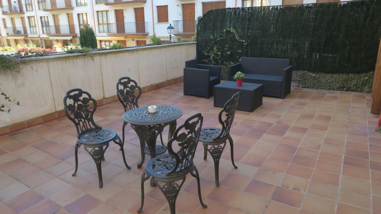 Apartamentos Palacio Azcarate Travesia Calvario Ezcaray Luaran gambar