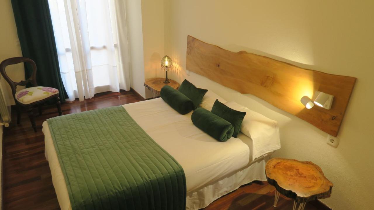 Apartamentos Palacio Azcarate Travesia Calvario Ezcaray Luaran gambar