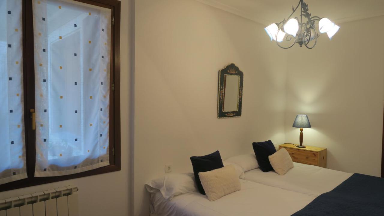 Apartamentos Palacio Azcarate Travesia Calvario Ezcaray Luaran gambar